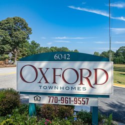 exterior view at Oxford Townhomes