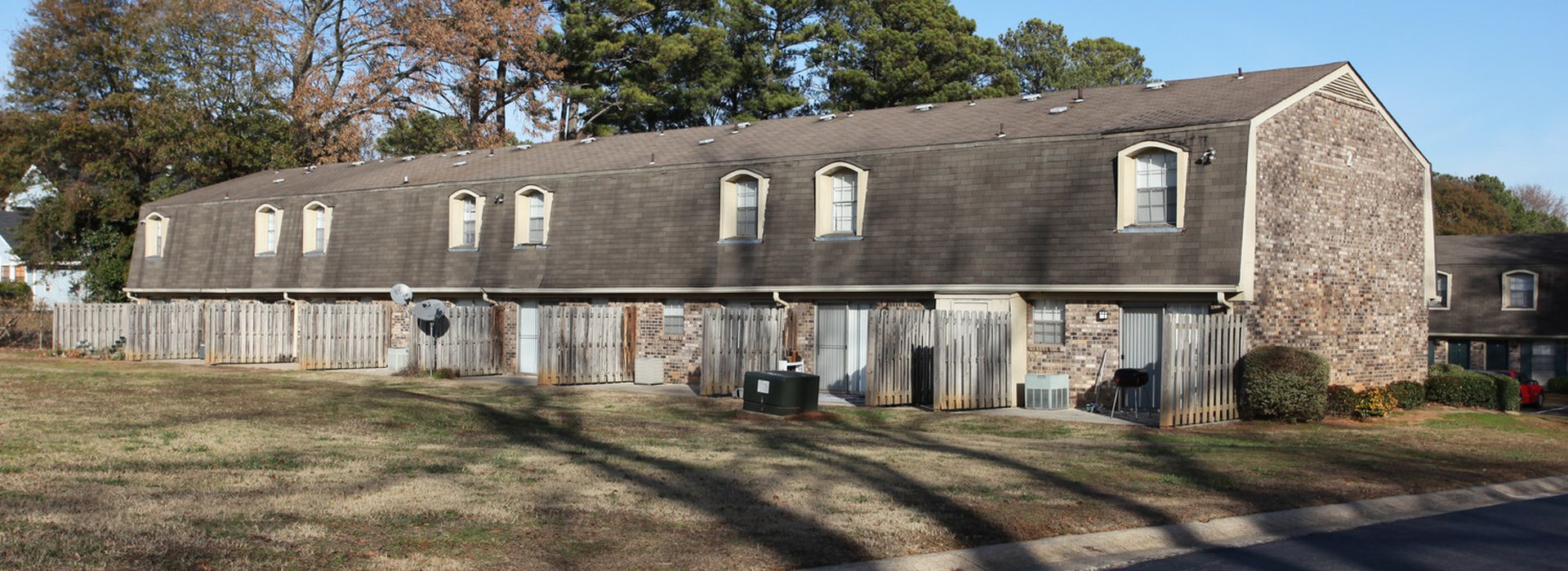 Oxford Townhomes outside